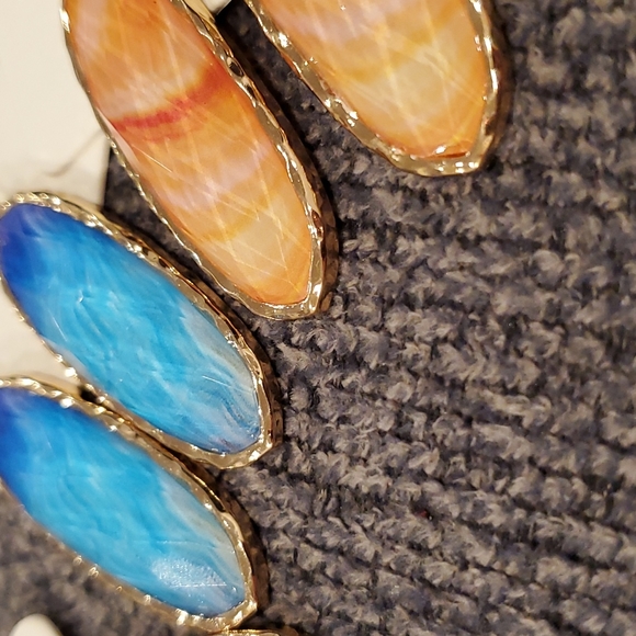 Oval beveled marbled acrylic orange blue pink pierced earrings Goldtone - Picture 9 of 10